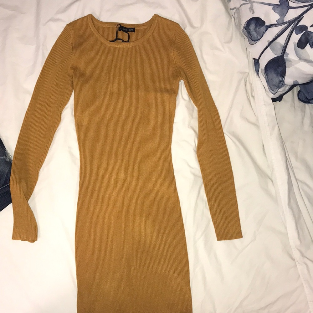 Mustard yellow midi dress